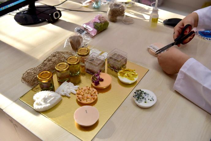 Tuzla'da 'E-HADİ' uygulamasıyla online eğitim kurslarına devam ediliyor!