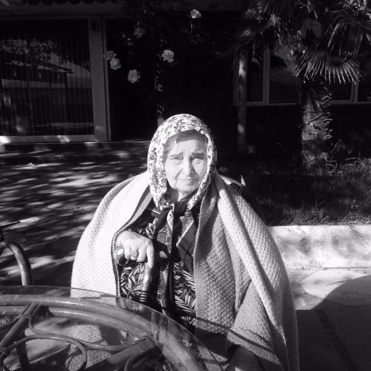 Vedat Eryetiş annesini kaybetti