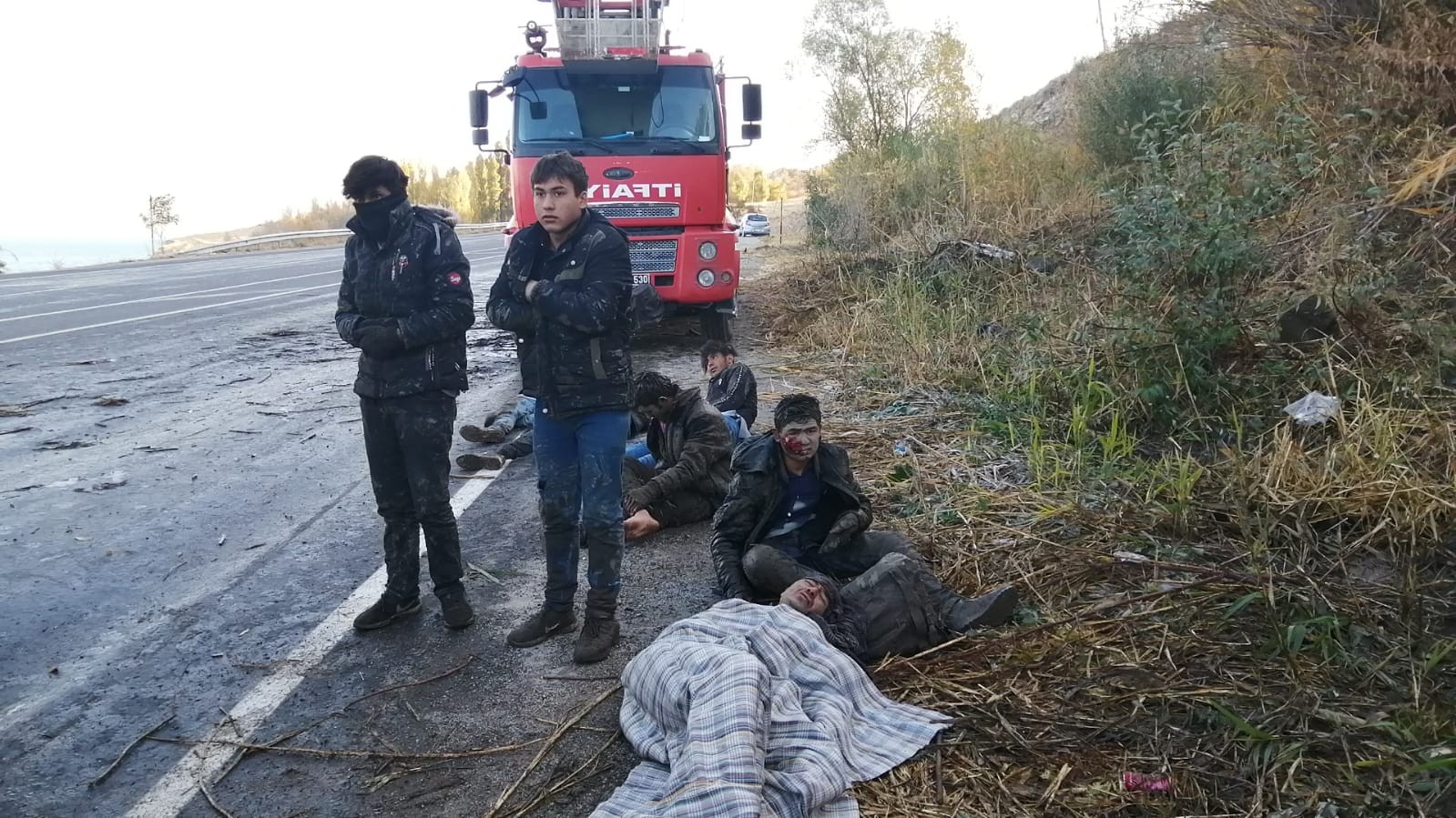 Van'da minibüs kazası: Ölü ve yaralılar var