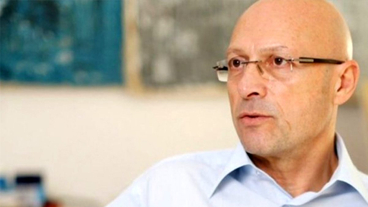 İmam Hatiplilere hakaret ettiği iddia edilen Erol Mütercimler hakim karşısında