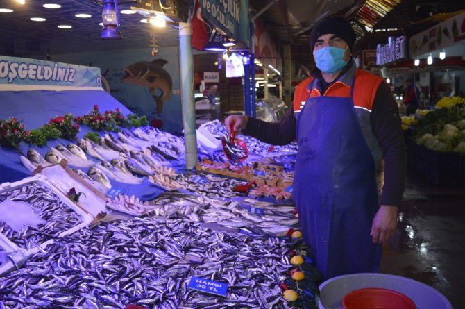 Hamsi fiyatlarında büyük artış! Kilosu birden yüzde 50 zamlandı