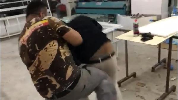 Beyin ameliyatı geçirmiş çocuğa şiddet uygulayan patron tutuklandı