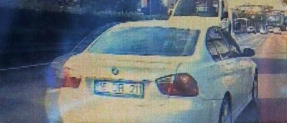 Trafik canavarı bu kez Bursa'da ortaya çıktı! Makas anları kamerada!