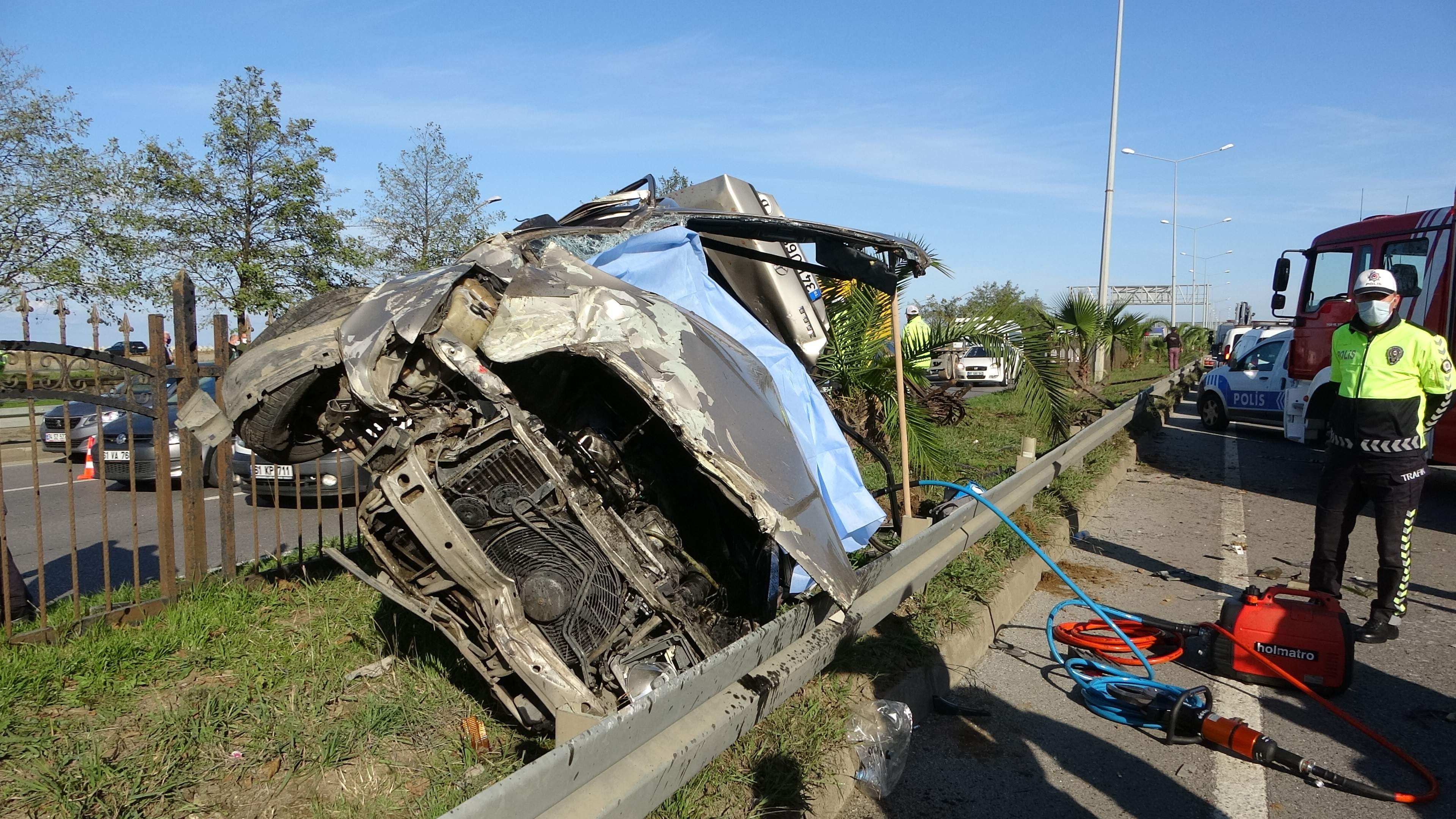 Trabzon'da feci kaza! Otoyol can pazarına döndü: Ölü ve yaralılar var