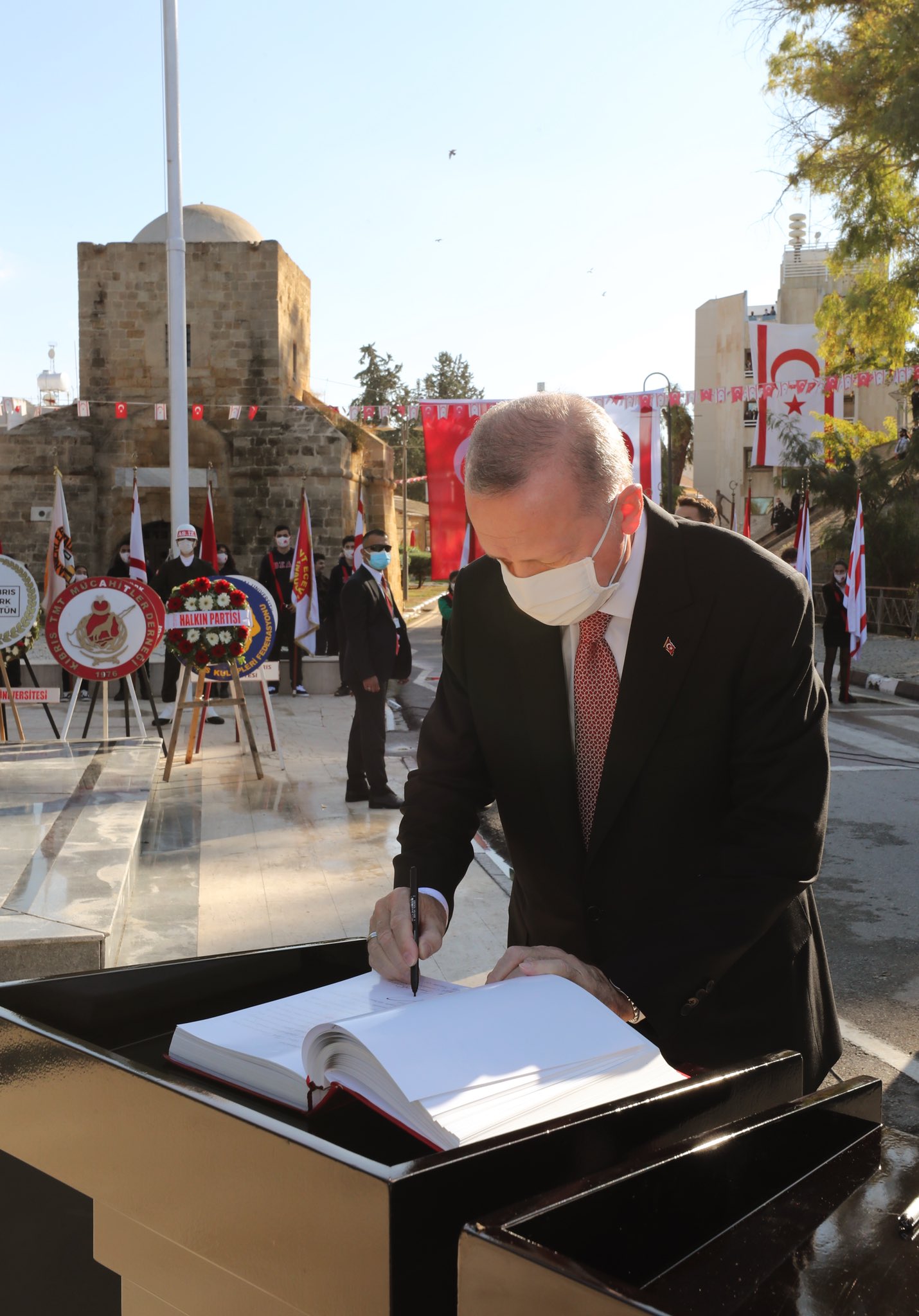 Cumhurbaşkanı Erdoğan, KKTC'nin 37. yıldönümünde önemli açıklamalarda bulundu