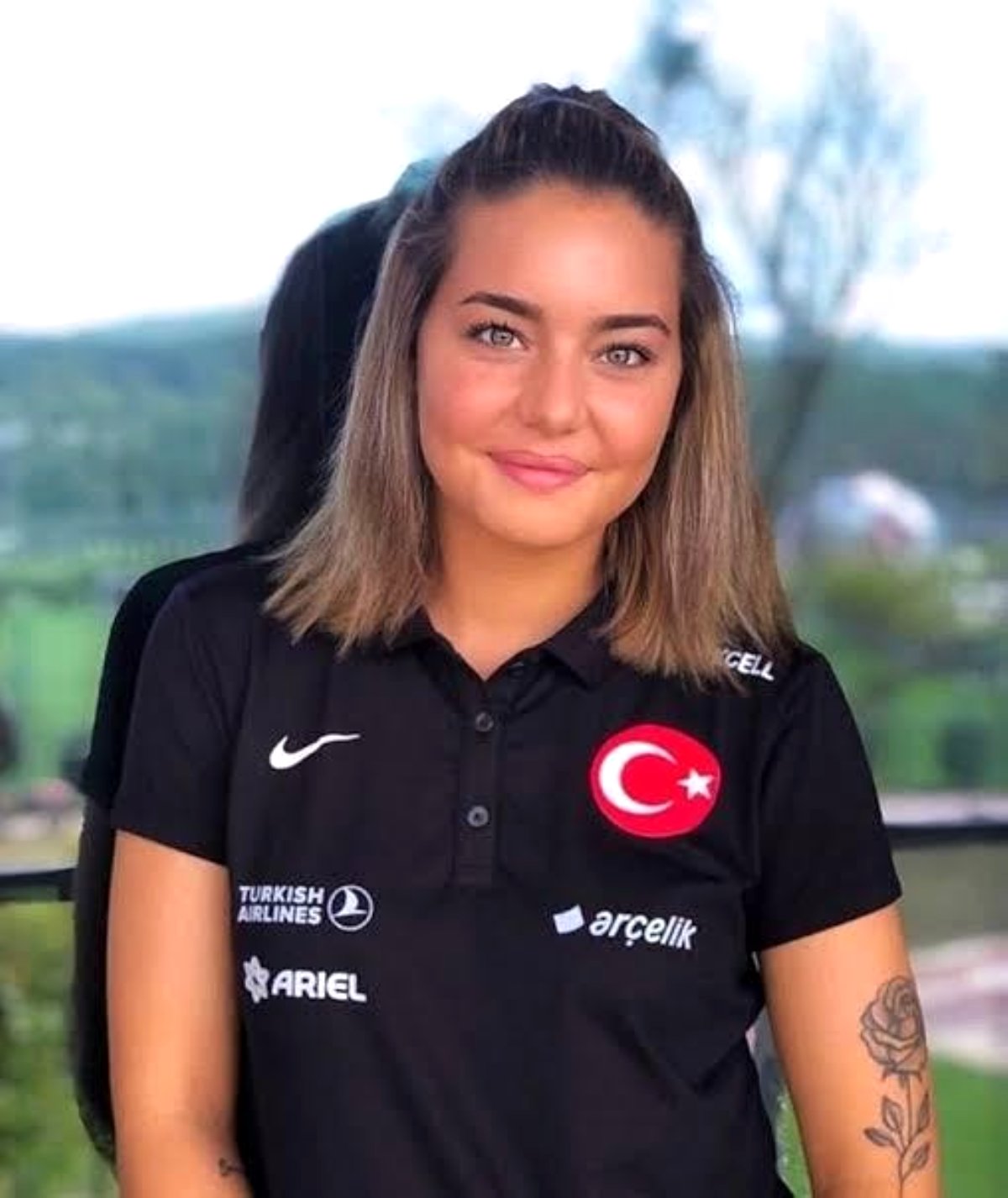 Survivor Aycan Yanaç, atarlı sözleriyle magazin gündemine bomba gibi düştü