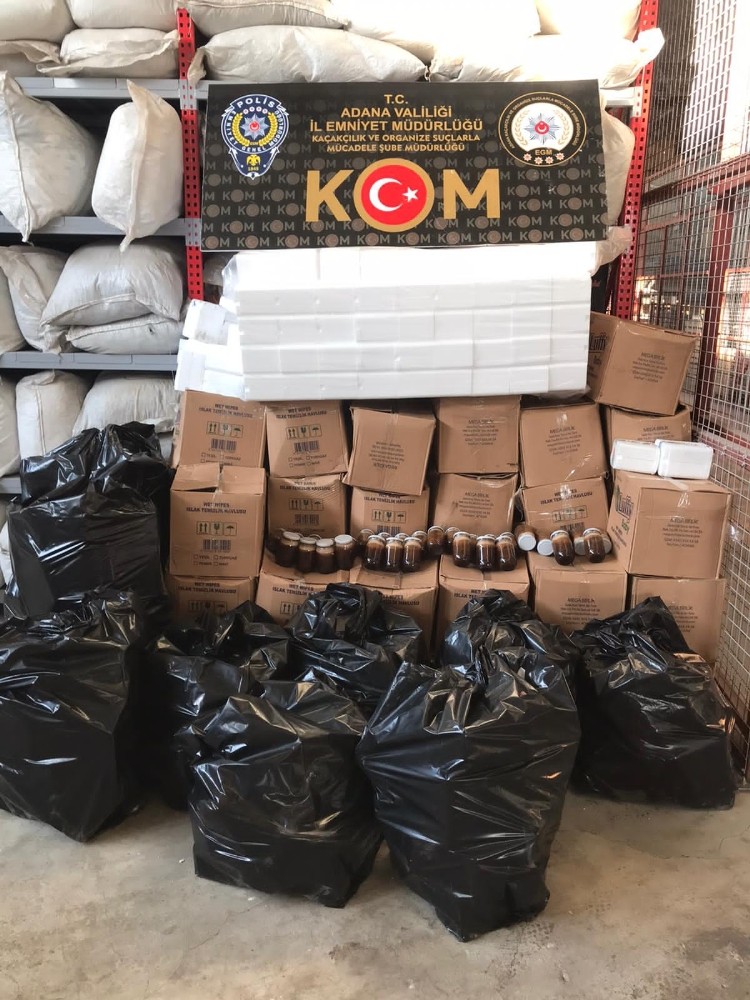 Adana’da 1 ton kaçak cinsel içerikli macun yakalandı