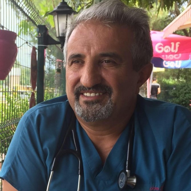 Koronaya yakalanan doktor uyardı: Gençler de ölüyor!