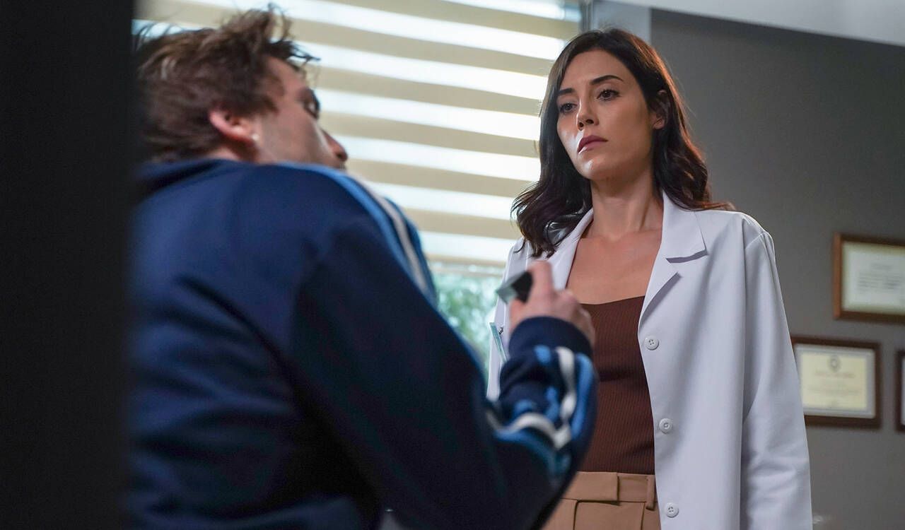 Sadakatsiz Asrın Hastanesi nerede? 