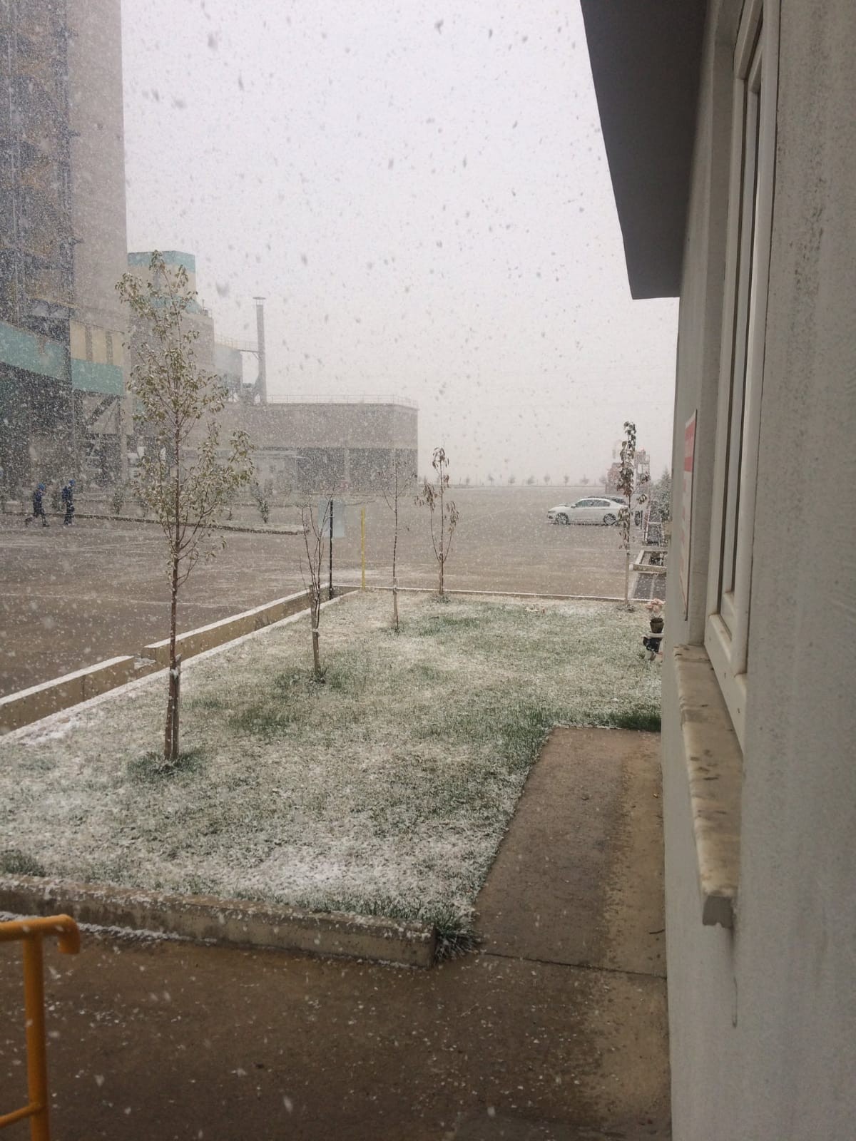 Ankara'da yılın ilk karı Polatlı ilçesinde yağdı