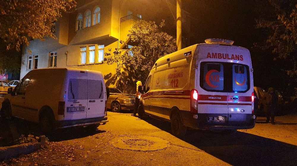 Seyir halindeki aracında silahlı saldırıya uğrayan şahıs canından oldu