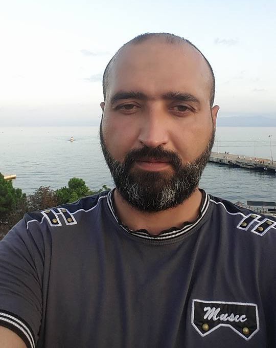 Seyir halindeki aracında silahlı saldırıya uğrayan şahıs canından oldu