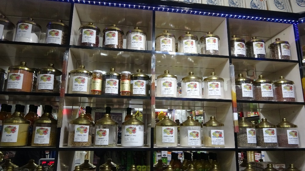 Ihlamur fiyatları uçtu, vatandaş gramla alıyor