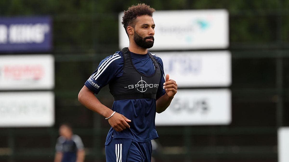 Fenerbahçe’de Nazım Sangere idmanı yarıda bıraktı!