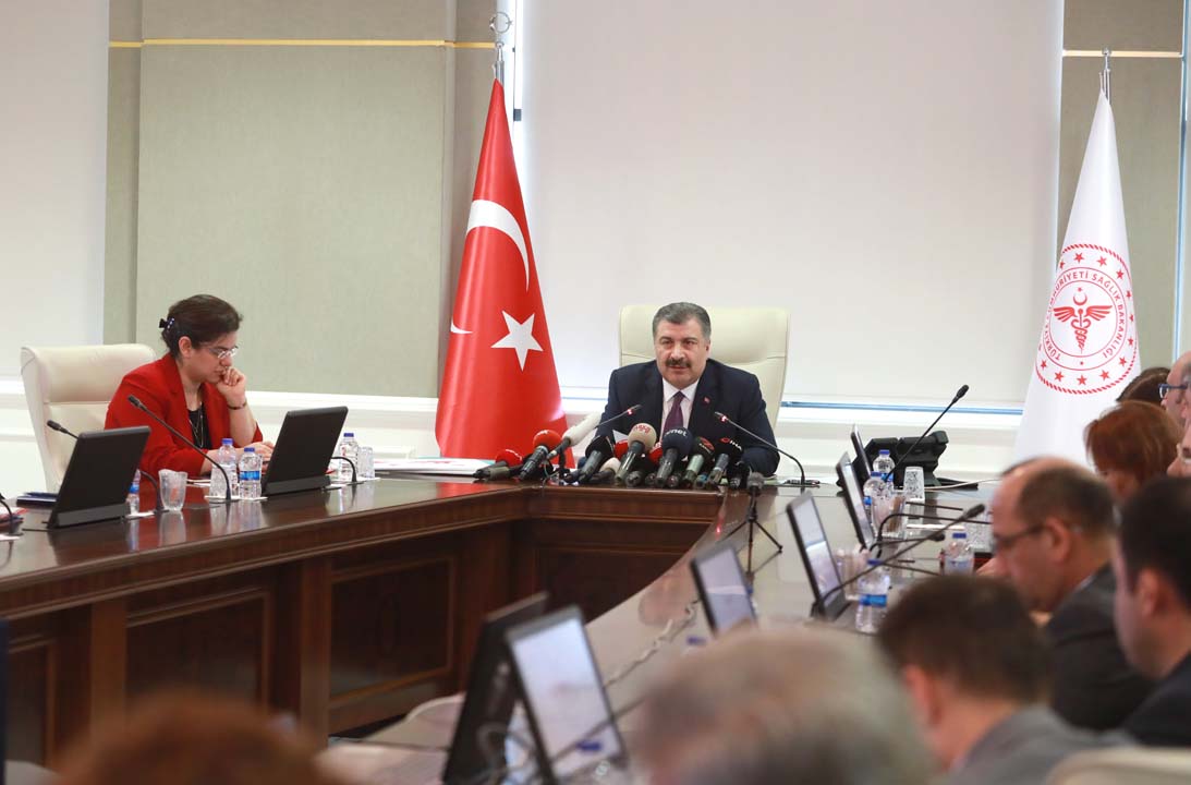 Bilim Kurulu toplanıyor! Kısıtlamalar genişletilecek mi? Hafta içi sokağa çıkma yasağı gelecek mi?