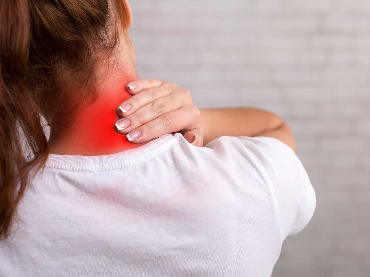 Boyun ağrısı neden olur, nasıl geçer, ne iyi gelir? Boyun ağrısı için ne yapılır, hangi doktora gidilir?