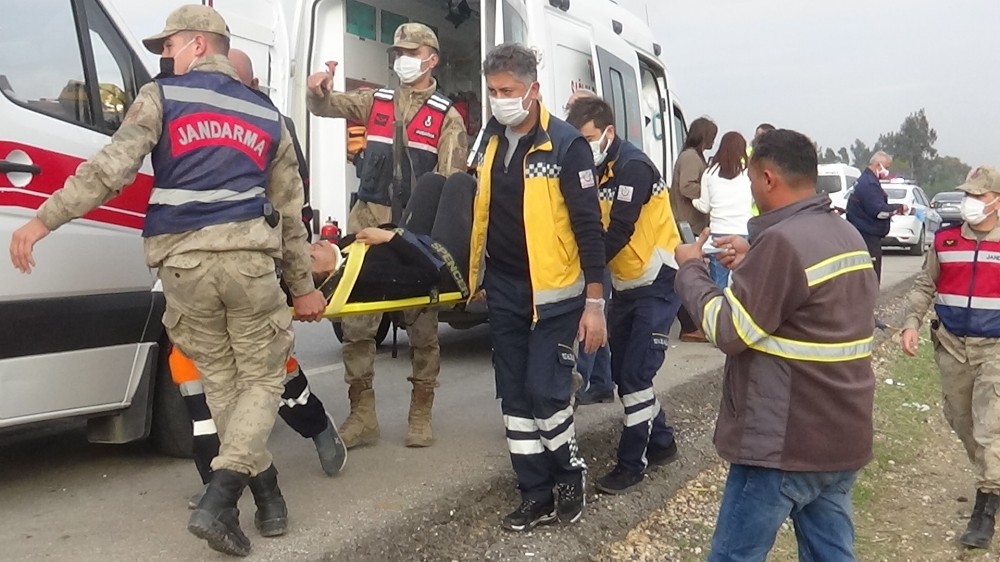 Hatay’da cenazeye giderken az daha kendi canlarından olacaklardı