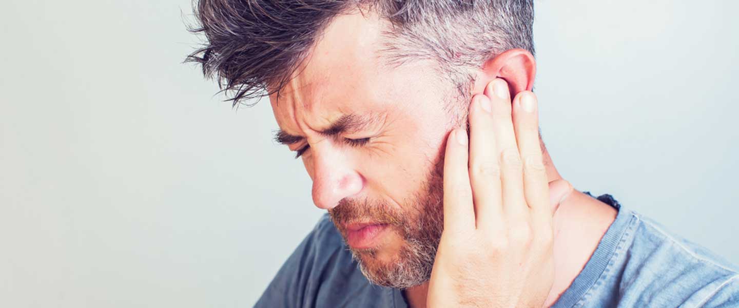 Kulak ağrısı nedir? Kulak ağrısı nedenleri? Belirtileri nelerdir? Tedavi yöntemleri?