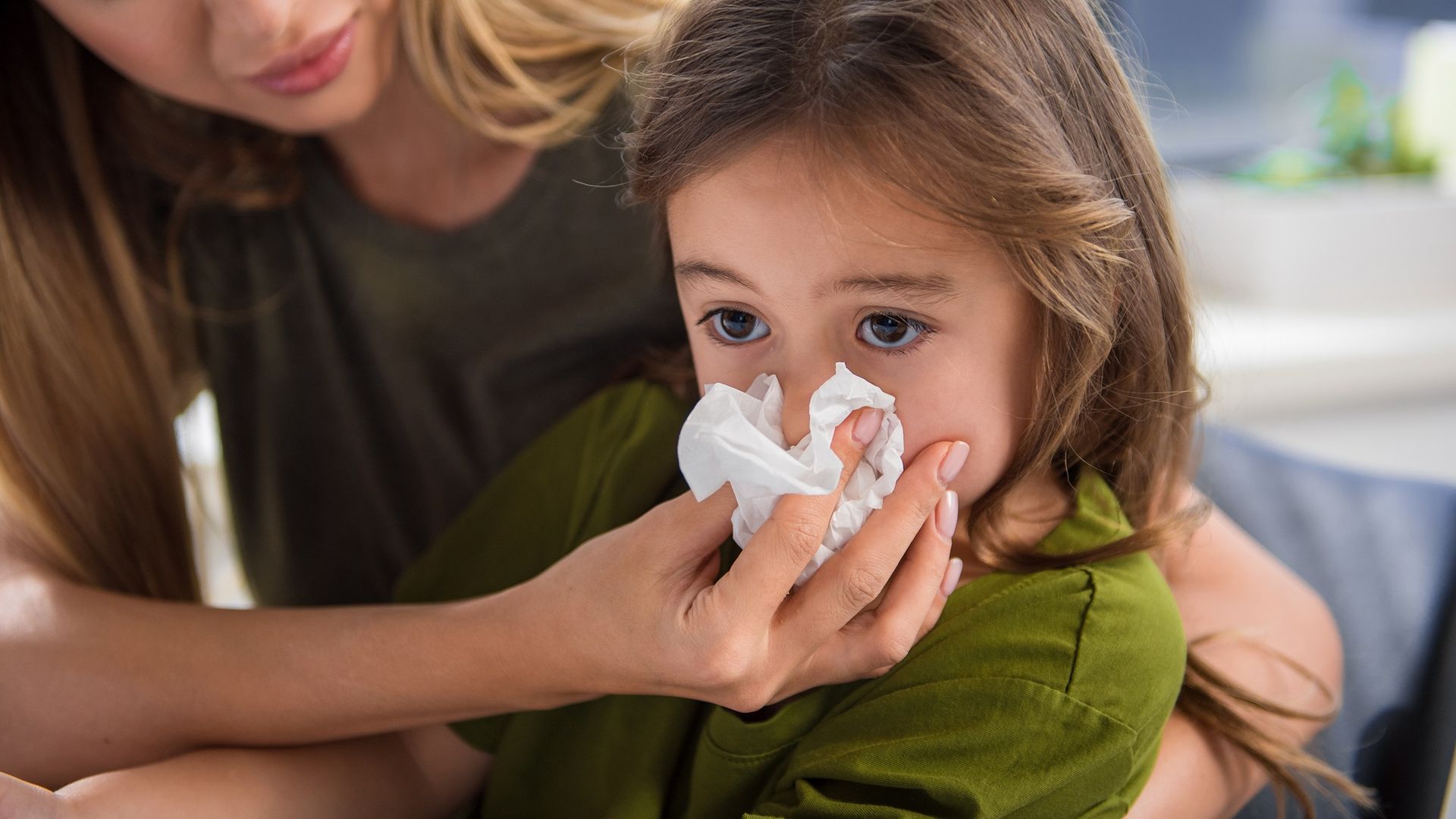 Soğuk algınlığı nedir? Nasıl geçer? Belirtileri nelerdir? Tedavi yöntemi nedir?