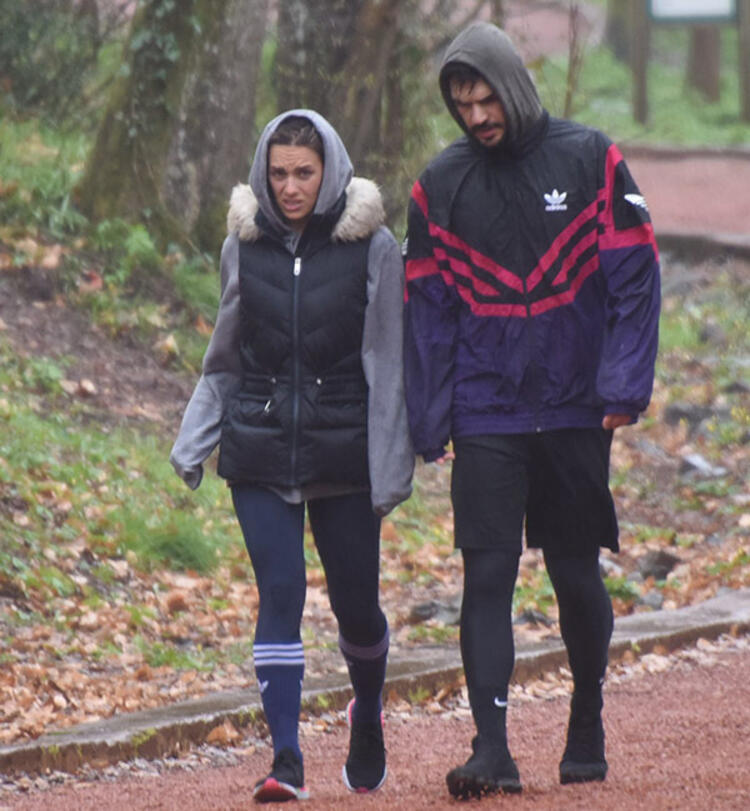 Tolga Mendi ve Survivor Damla Can birlikte eve çıktı!