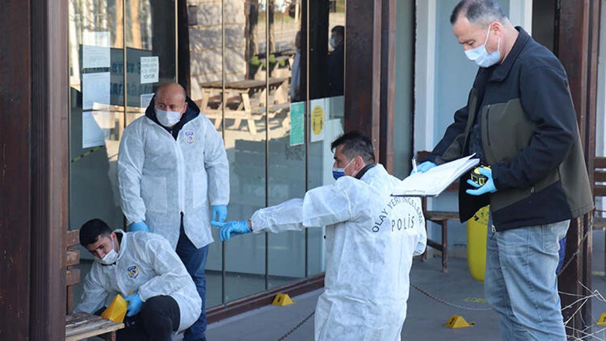 Bursa'da cezaevi önünde kanlı pusu! Oğlunu ziyarete gitmişti kurşun yağmuruna tutuldu