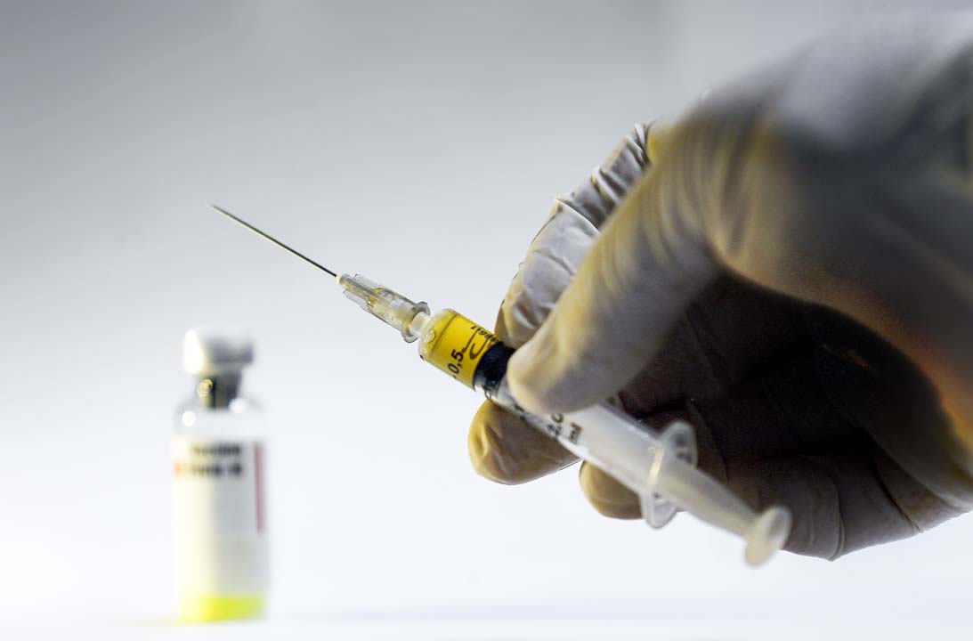 Sağlık Bakanı Koca, korona aşısının ne zaman geleceğini açıkladı İşte aşıların uygulanacağı tarih...