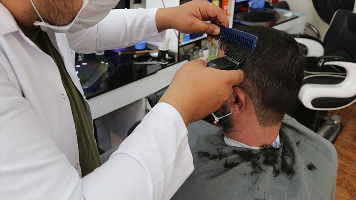 Sokağa çıkma yasağında kuaförler, berberler açık mı? Hafta sonu kuaförler, berberler açık mı?