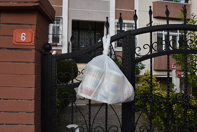 Tuzla Belediyesi Aşevi’nde karantinadaki vatandaşlara yemek desteği!