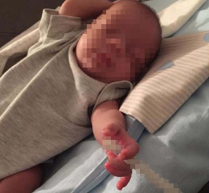 1,5 yaşındaki bebeğine yaptıkları kan dondurdu! İçki içirip sosyal medyada paylaştı