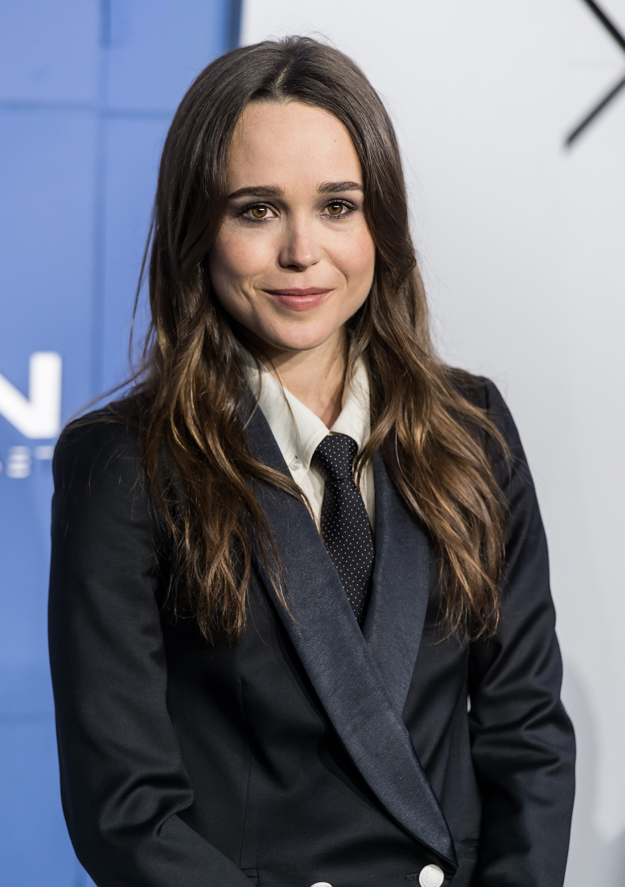Ellen Page sevenlerini şok eden gerçeği açıkladı! Oyuncunun yeni ismi 'Elliot Page'