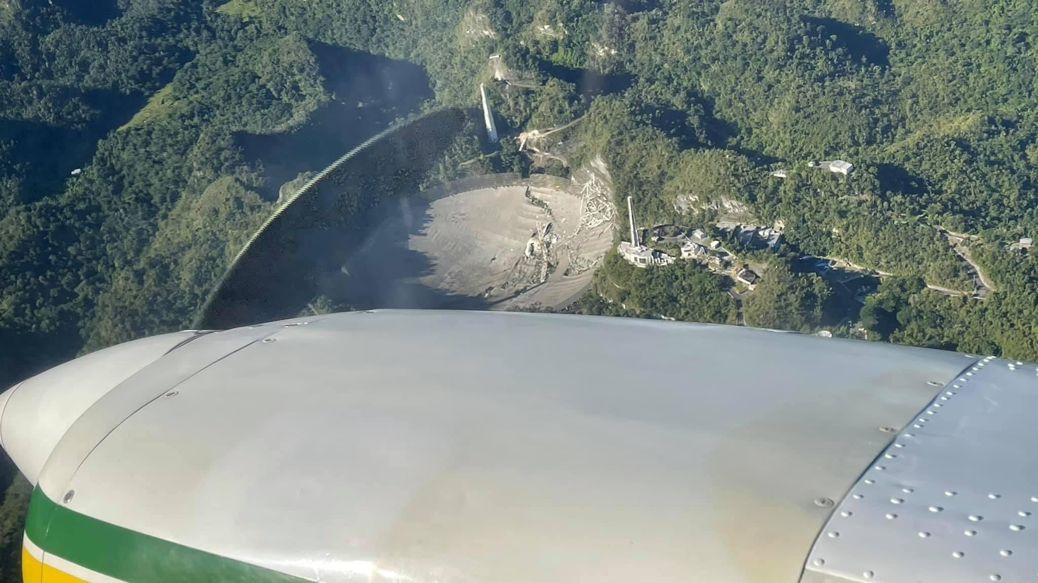 Porto Riko'daki tarihi gözlemevi "Arecibo" çöktü