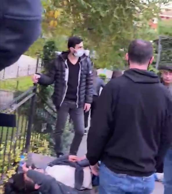 Esenler'de parkta akıl almaz olay! Sigara vermek istemeyen gence dehşeti yaşattılar