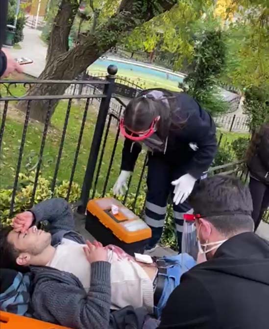 Esenler'de parkta akıl almaz olay! Sigara vermek istemeyen gence dehşeti yaşattılar