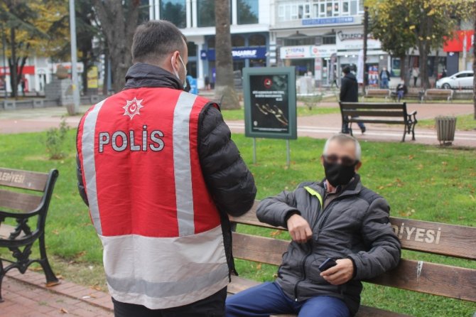 Sigaradan ceza yiyen şahıs gazetecilere hakaret etti!