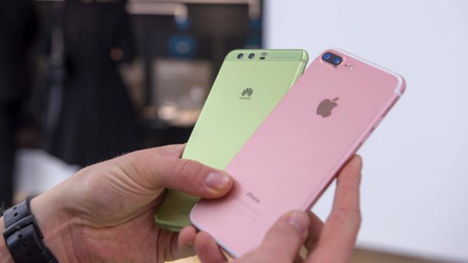 Apple'a şok dava! iPhone'ları kasıtlı olarak değersizleştiriyor