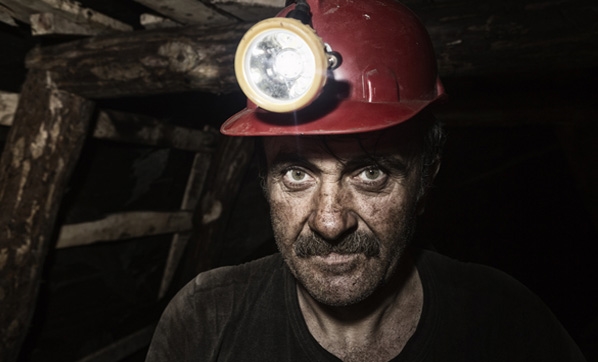 4 Aralık Dünya Madenciler Günü kutlama mesajları 2021 | Dünya Madenciler Günü ile ilgili şiirler