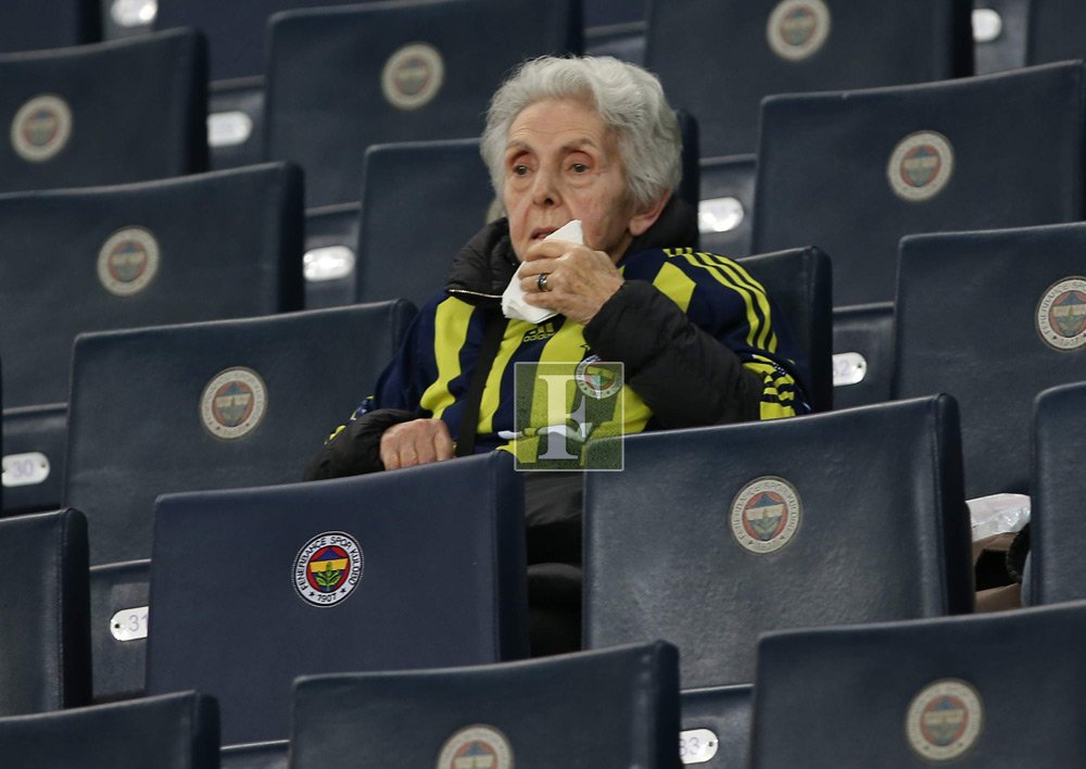 Fenerbahçe'nin maçlarının simge yüzüydü: İhsan teyze hayatını kaybetti