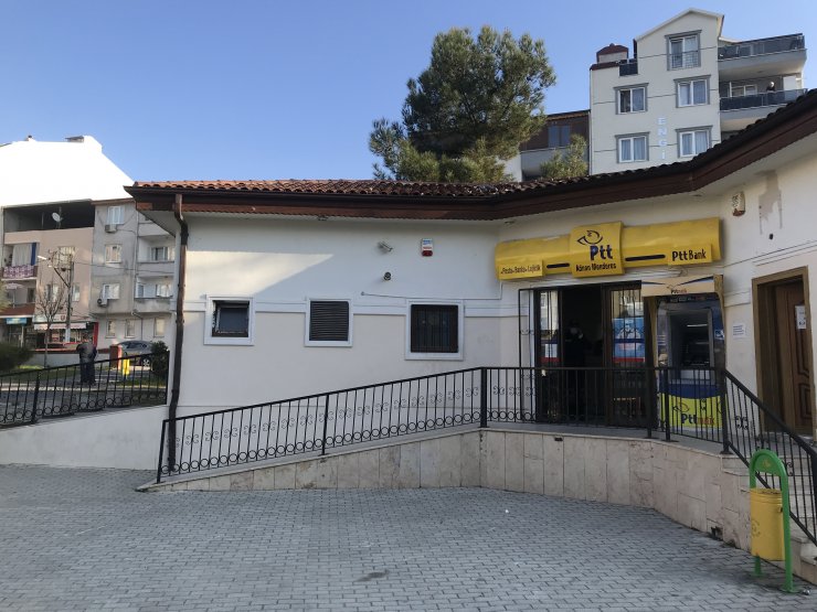 Osmangazi'de PTT şubesinde soygun! 8 bin lirayla kayıplara karıştılar