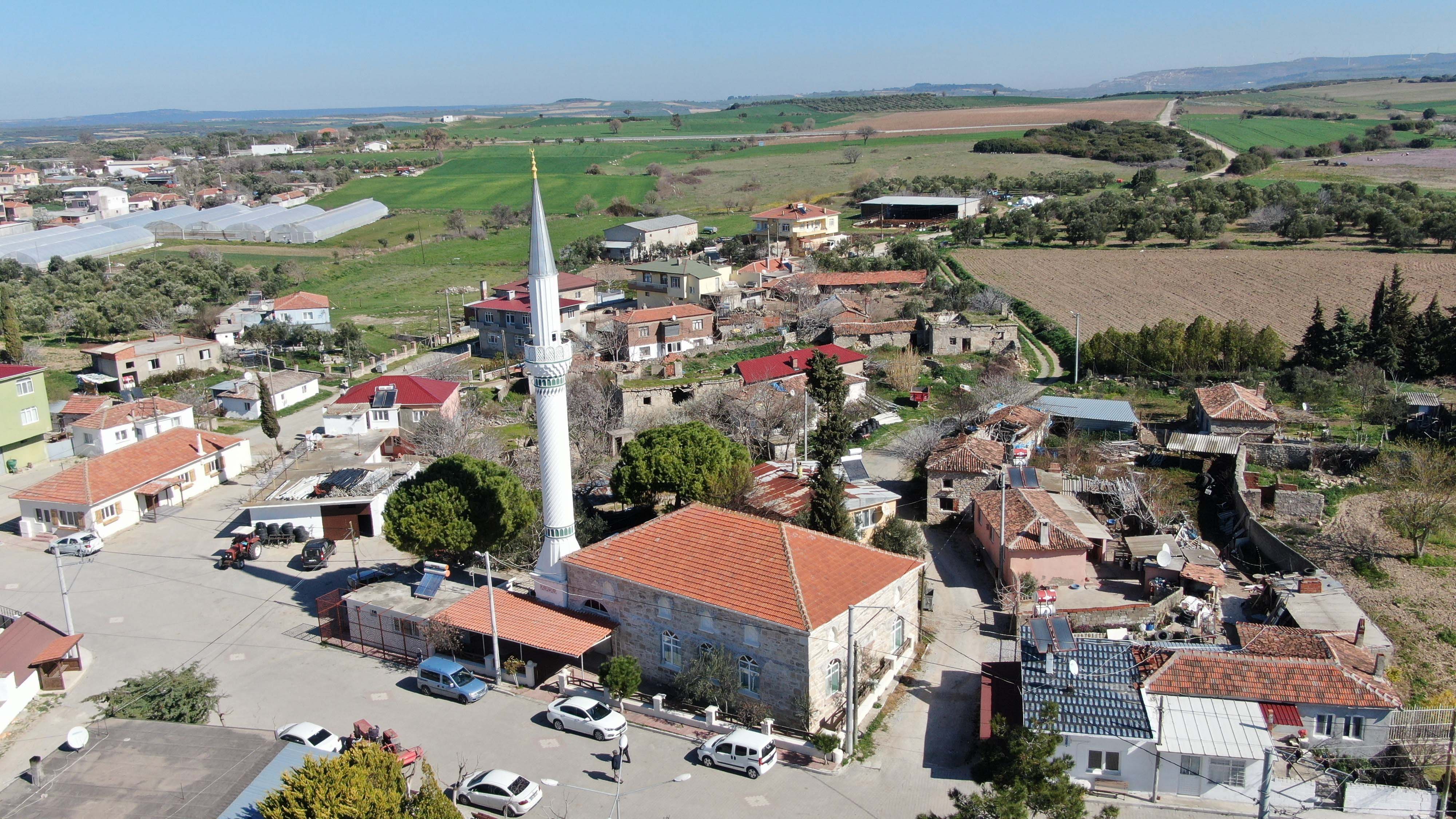 Çanakkale'de dehşet... Eniştesini başına demir çubukla vura vura katletti!
