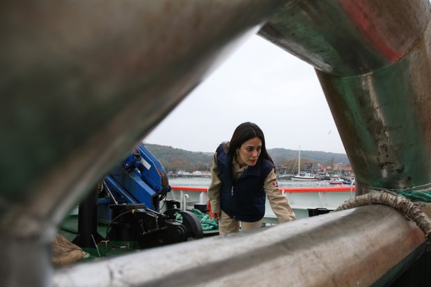 Kıyı Emniyeti'nin ilk kadın römorkör kaptanı Gizem Turan kimdir?