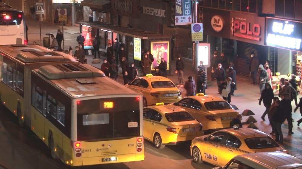 Yurt genelinde 56 saatlik yasak sona erdi, sokaklar doldu taştı