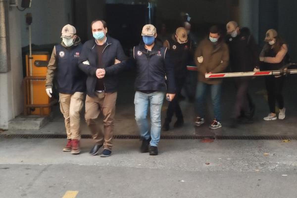 Kremlin'den gözaltına alınan Rus gazeteciler için açıklama: Yakında serbest bırakılacaklarını umuyoruz!