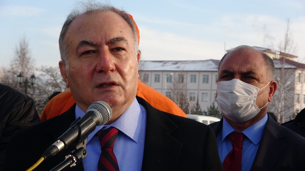 Bakan Soylu, Ardahan’da işten çıkartılan işçiler için destek verdi