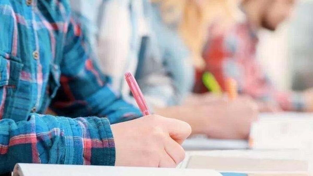 Okul nakilleri askıya alındı! Veli ve sendikalar şikayetçi: Bu bir anayasal suçtur