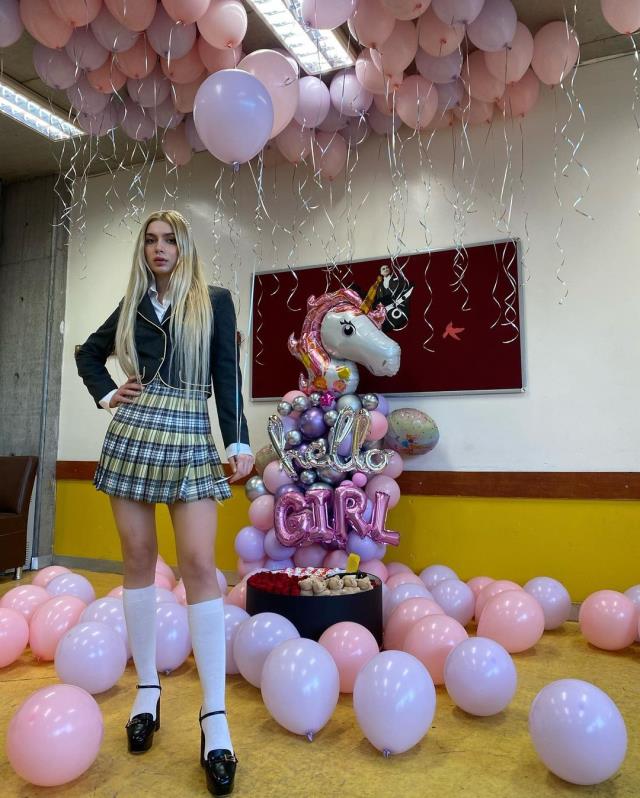 Yeni projesini duyuran Aleyna Tilki, paylaşımıyla takipçilerini ikiye böldü!