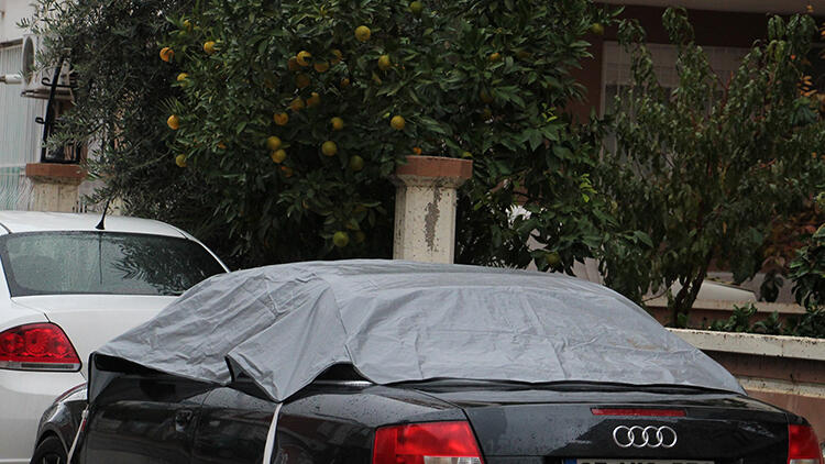 O şehirde turuncu alarm! Tarım alanları ve caddeleri su bastı!