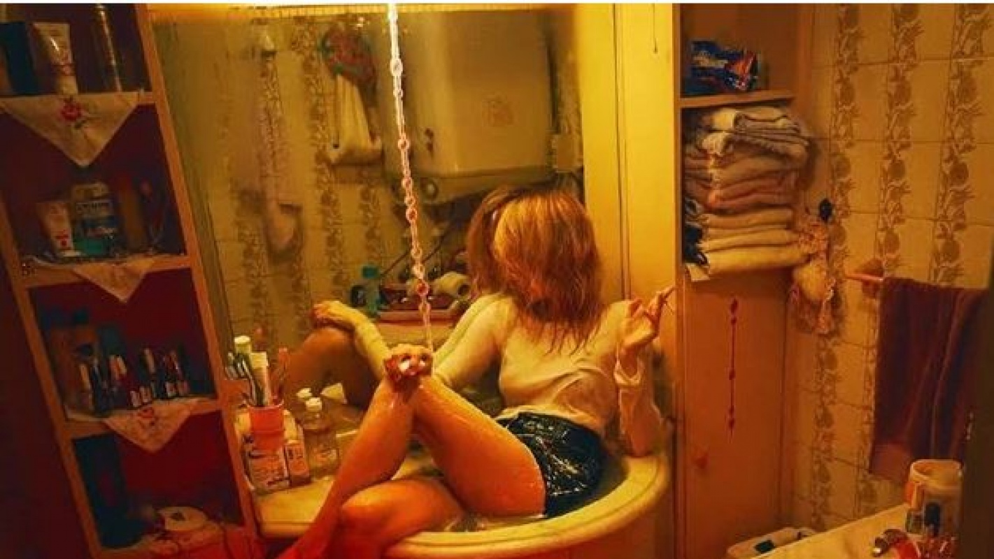 Çıplak dizisi neden yayından kaldırıldı? Cüneyt Özdemir'in 'Çıplak' paylaşımı olay oldu!