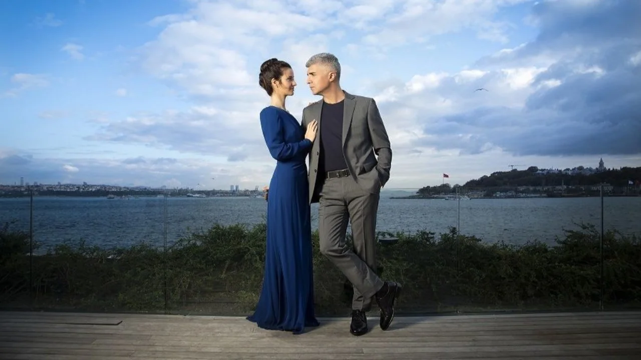 Özcan Deniz ve İrem Helvacıoğlu'nun yeni dizisi 'Seni Çok Bekledim' Katar'da çekiliyor!