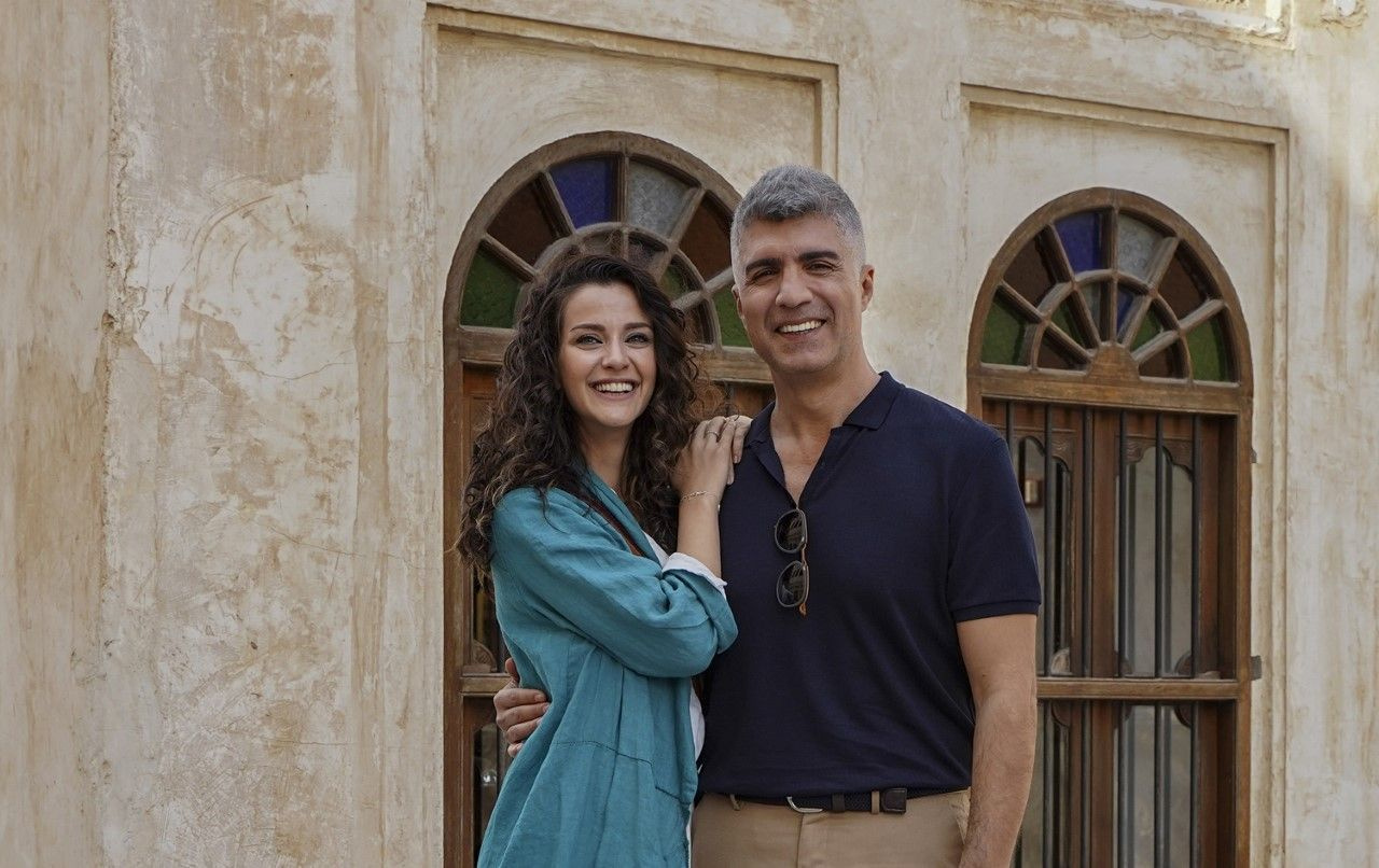 Özcan Deniz ve İrem Helvacıoğlu'nun yeni dizisi 'Seni Çok Bekledim' Katar'da çekiliyor!