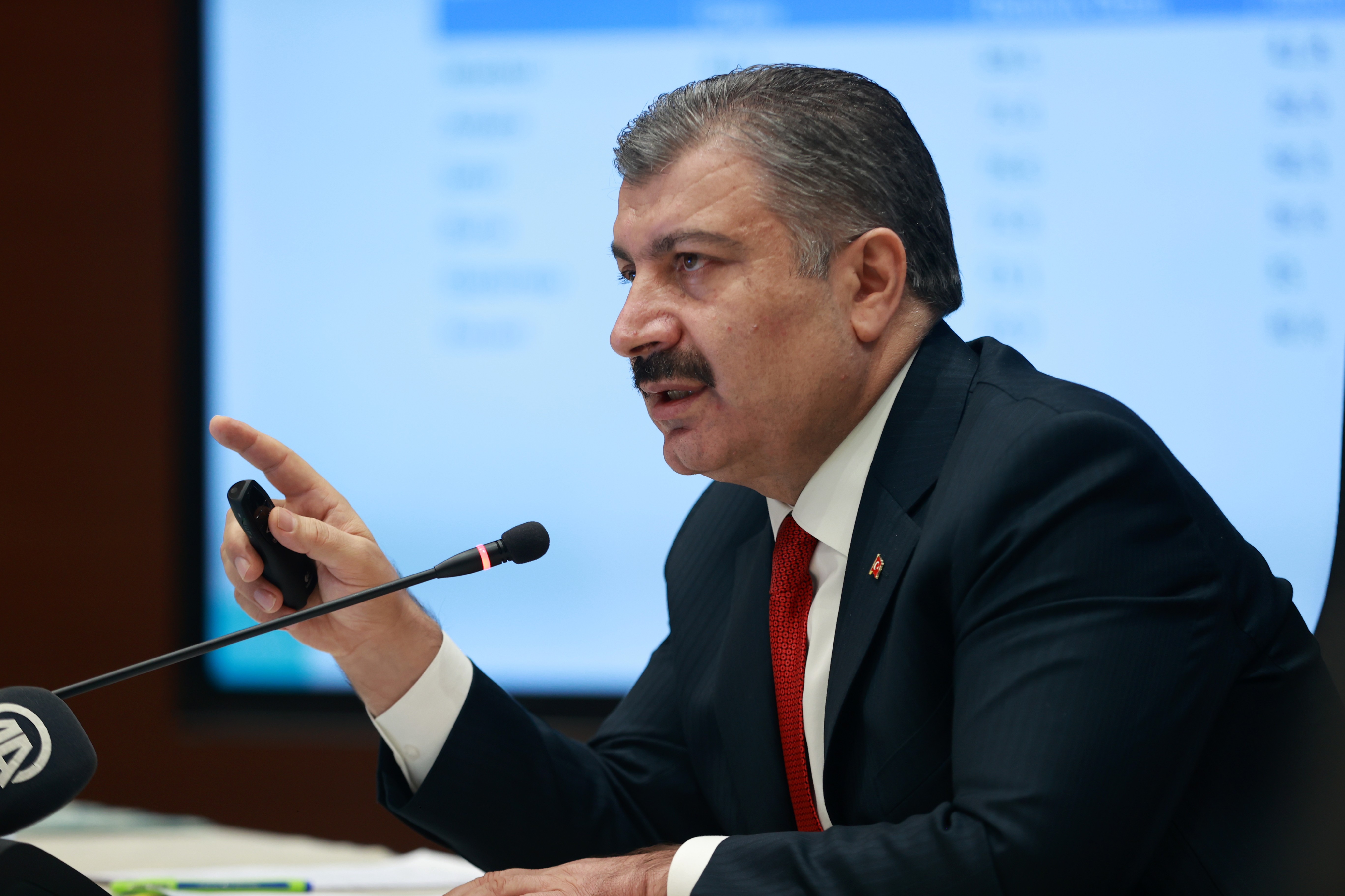 Sağlık Bakanı Koca'dan Antalya Kumluca Devlet Hastanesi Başhekimi hakkında açıklama